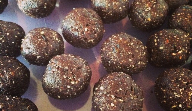 Chocolate Energy Balls