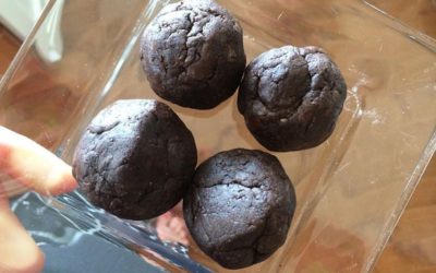 Healthy 2-Bite Brownie Balls